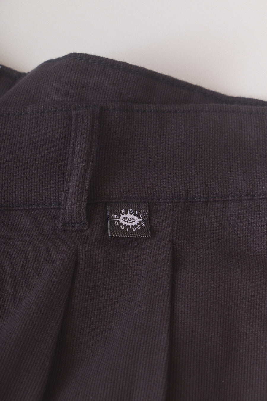 Magic Quiver - Pleated Twill Pants - Navy